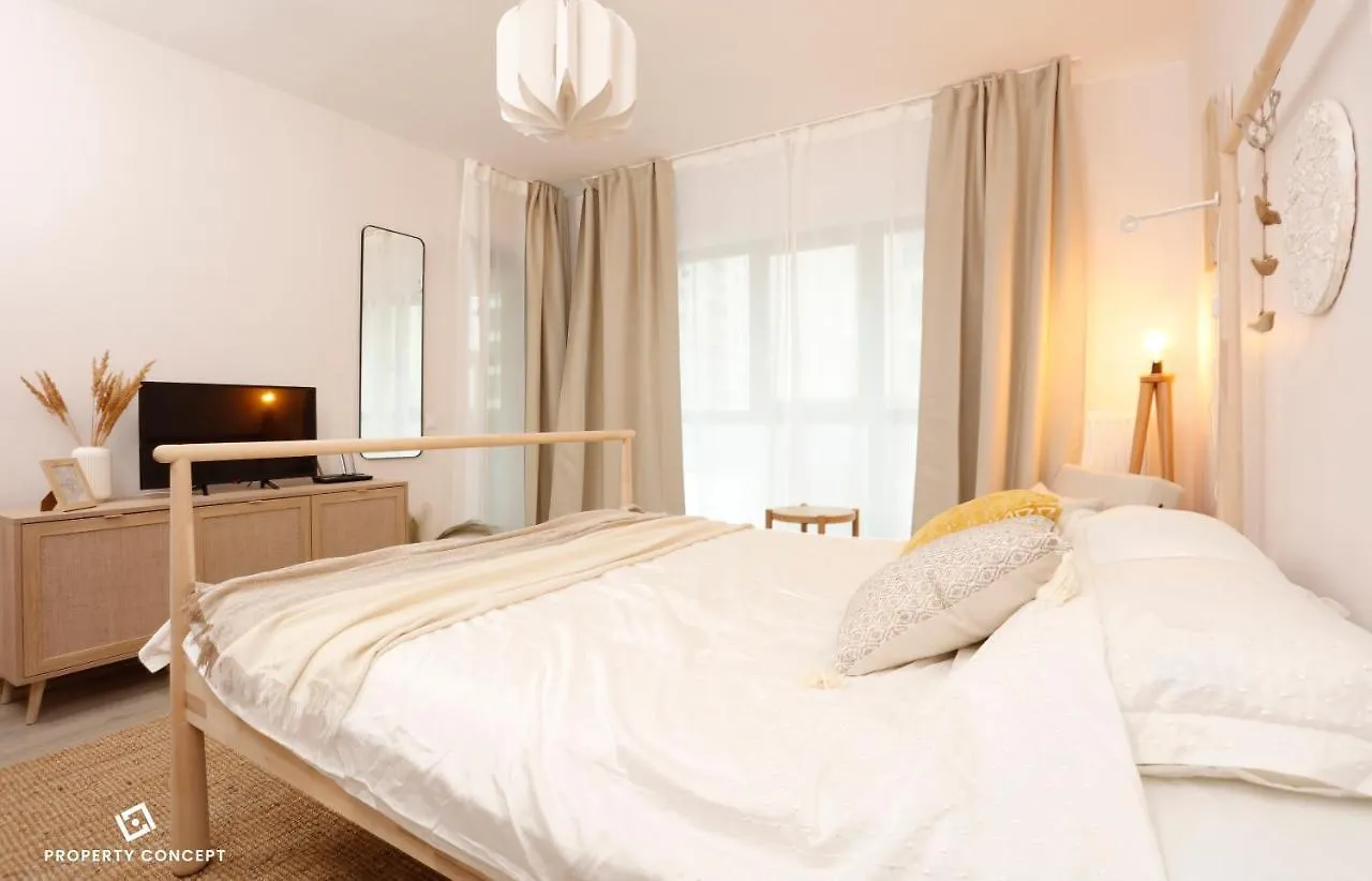 Plaza Residence Studio 6 location